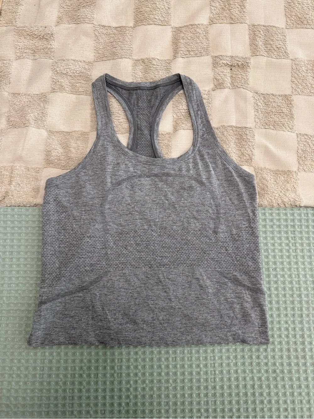 Lululemon Swiftly Tech Racerback‎ Tank size 8